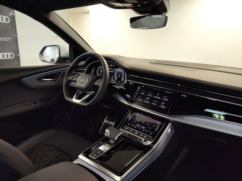 Audi Q8 nuova a Modena (7)