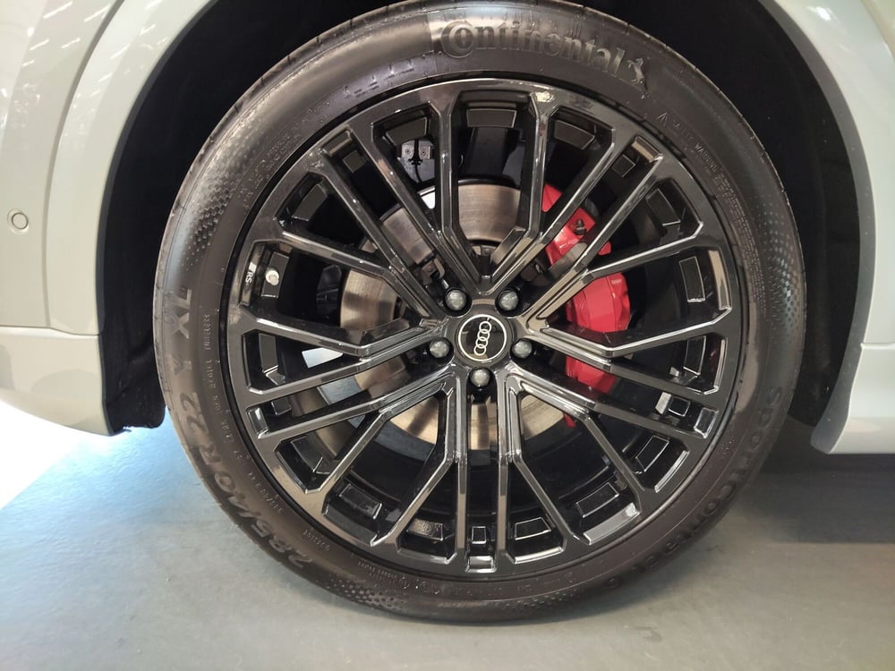 Audi Q8 nuova a Modena (8)