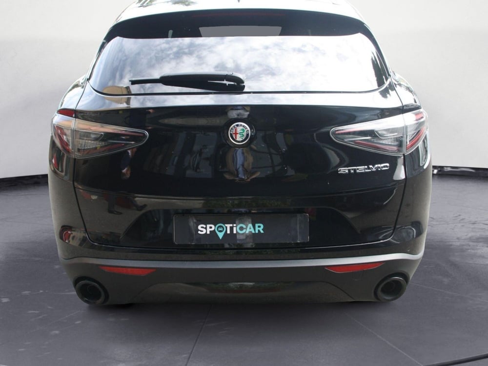 Alfa Romeo Stelvio usata a Catania (4)