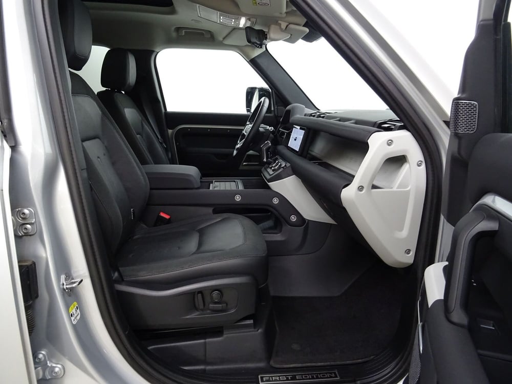 Land Rover Defender usata a Como (3)