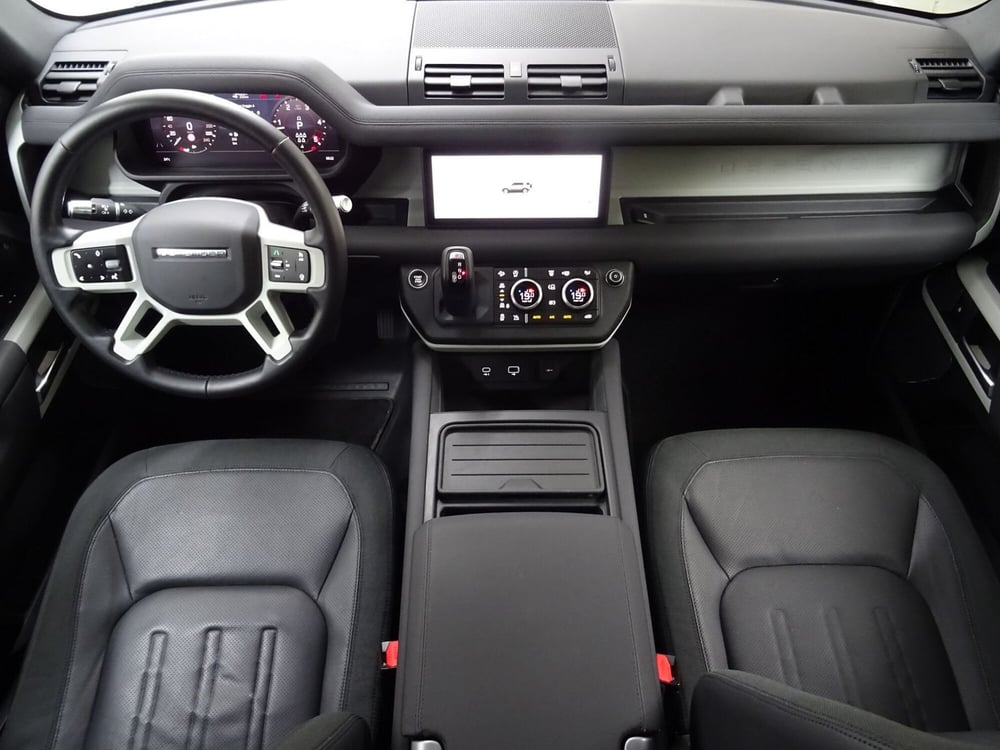 Land Rover Defender usata a Como (4)