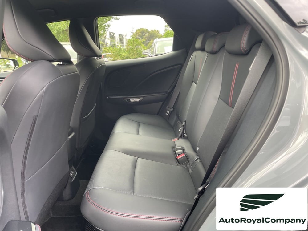 Lexus LBX usata a Roma (10)