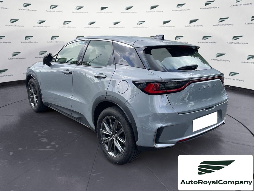Lexus LBX usata a Roma (3)