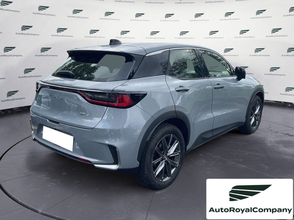Lexus LBX usata a Roma (5)