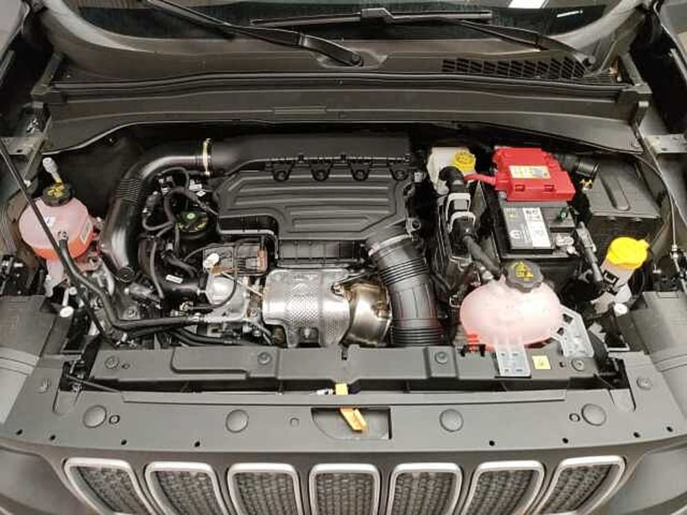 Jeep Renegade nuova a Teramo (10)
