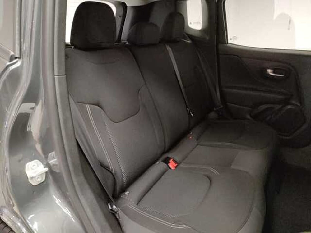Jeep Renegade nuova a Teramo (14)