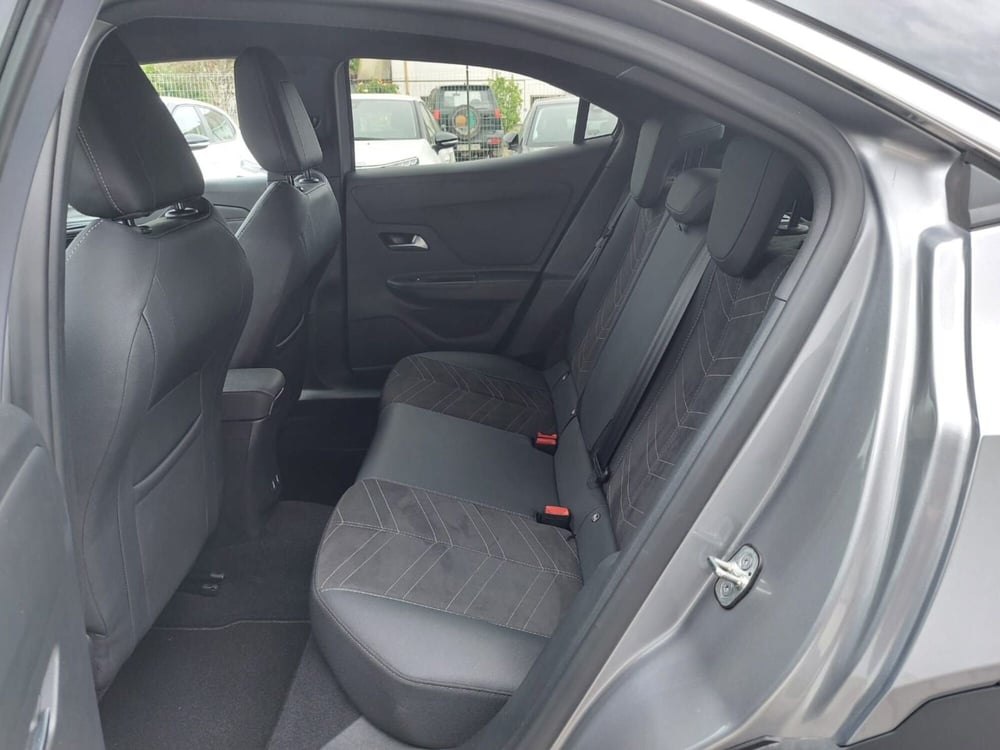 Opel Mokka usata a Pavia (4)