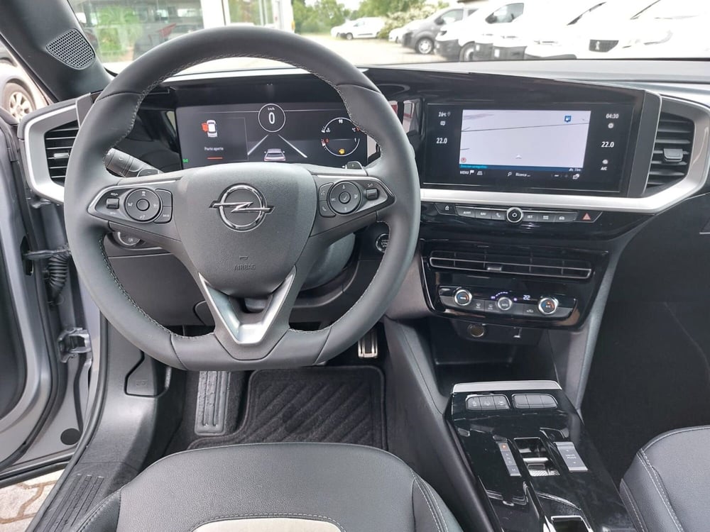 Opel Mokka usata a Pavia (6)