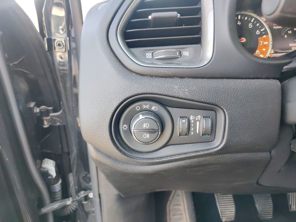 Jeep Renegade usata a Latina (14)
