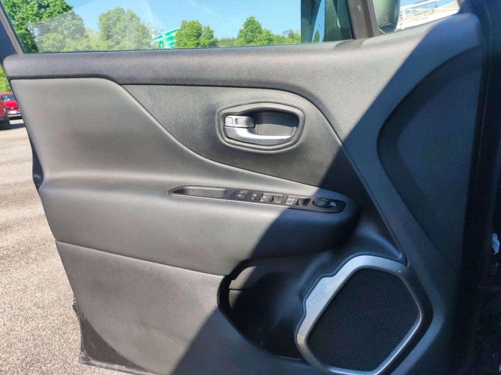 Jeep Renegade usata a Latina (20)