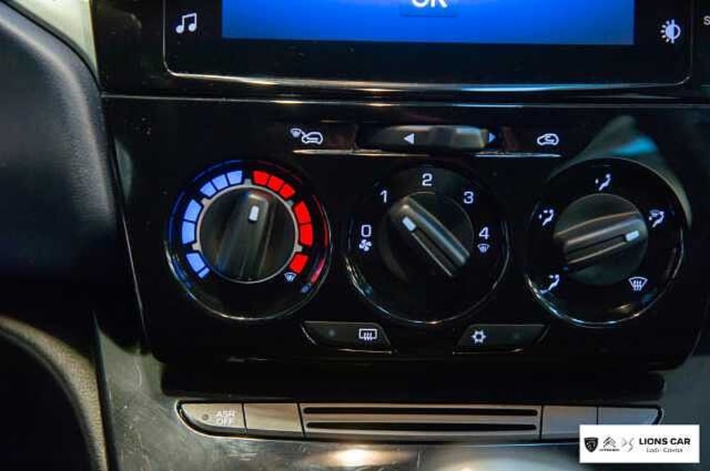 Lancia Ypsilon usata a Lodi (18)