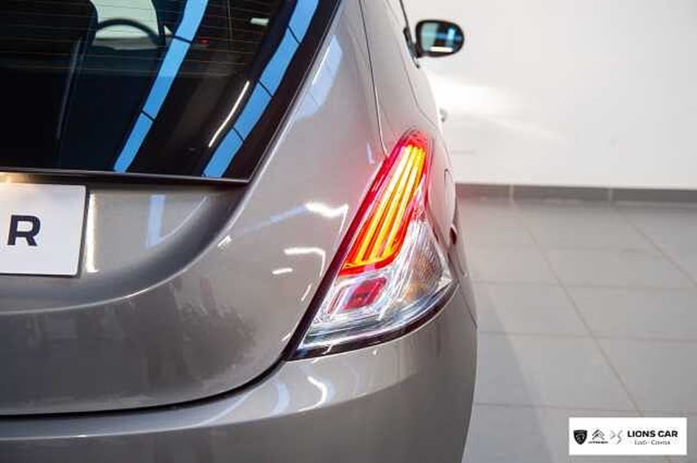 Lancia Ypsilon usata a Lodi (6)