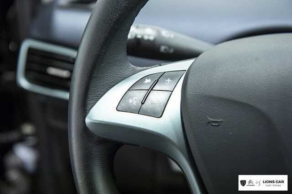 Lancia Ypsilon usata a Lodi (13)
