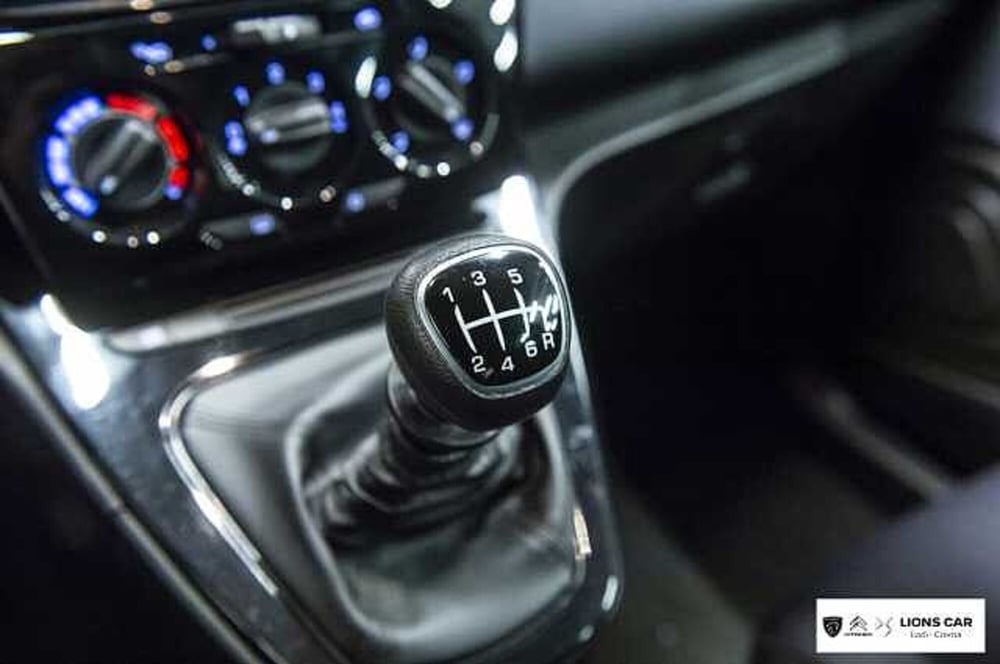Lancia Ypsilon usata a Lodi (19)