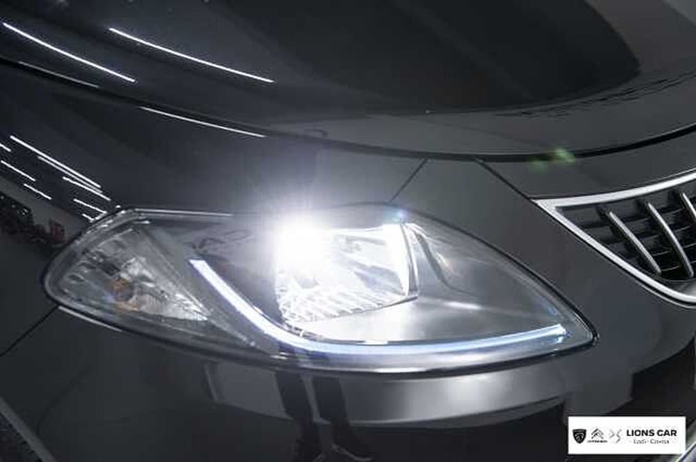 Lancia Ypsilon usata a Lodi (7)
