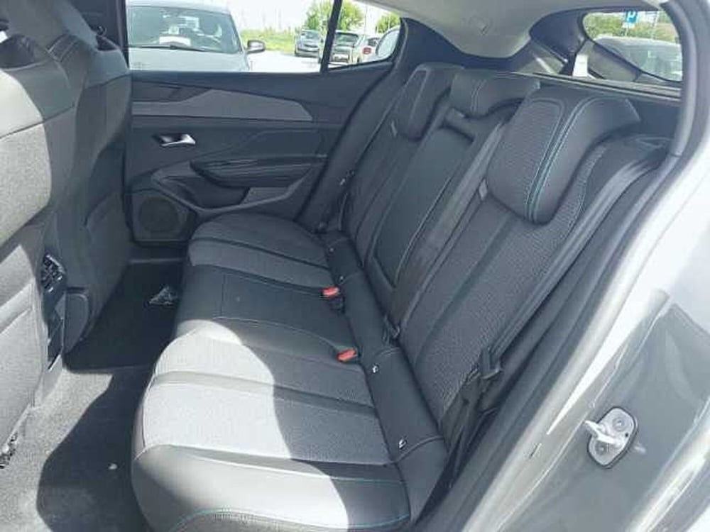 Peugeot 408 nuova a Ravenna (12)