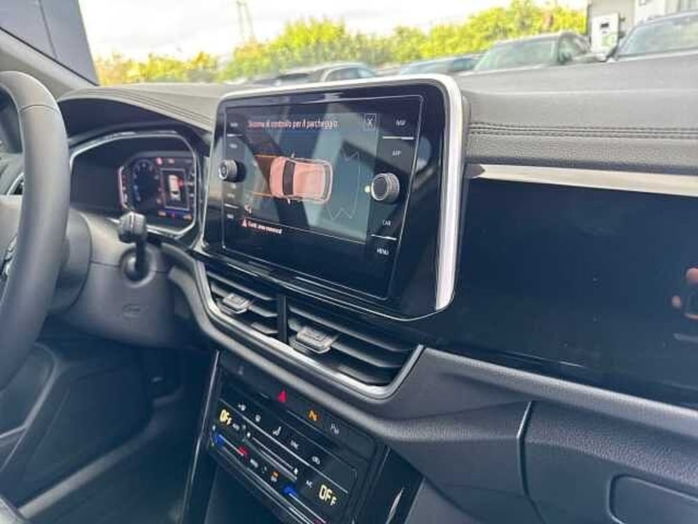 Volkswagen T-Roc nuova a Napoli (12)