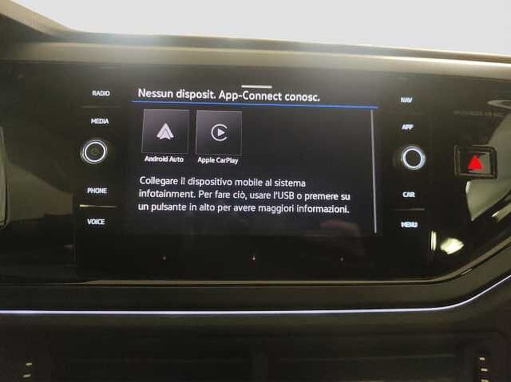 Volkswagen Taigo nuova a Como (12)