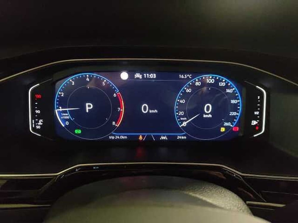 Volkswagen Taigo nuova a Como (7)
