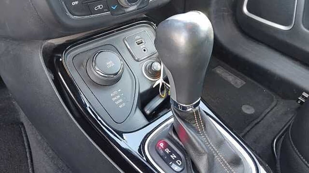 Jeep Compass usata a Milano (15)