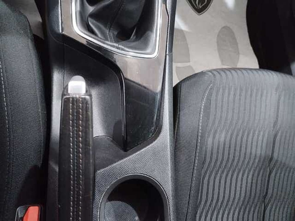 Peugeot 308 usata a Lecce (11)