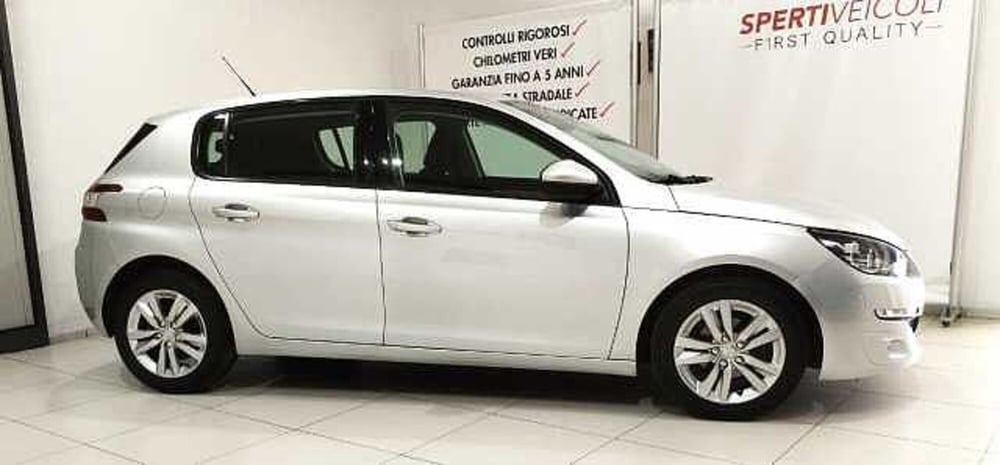 Peugeot 308 usata a Lecce (2)