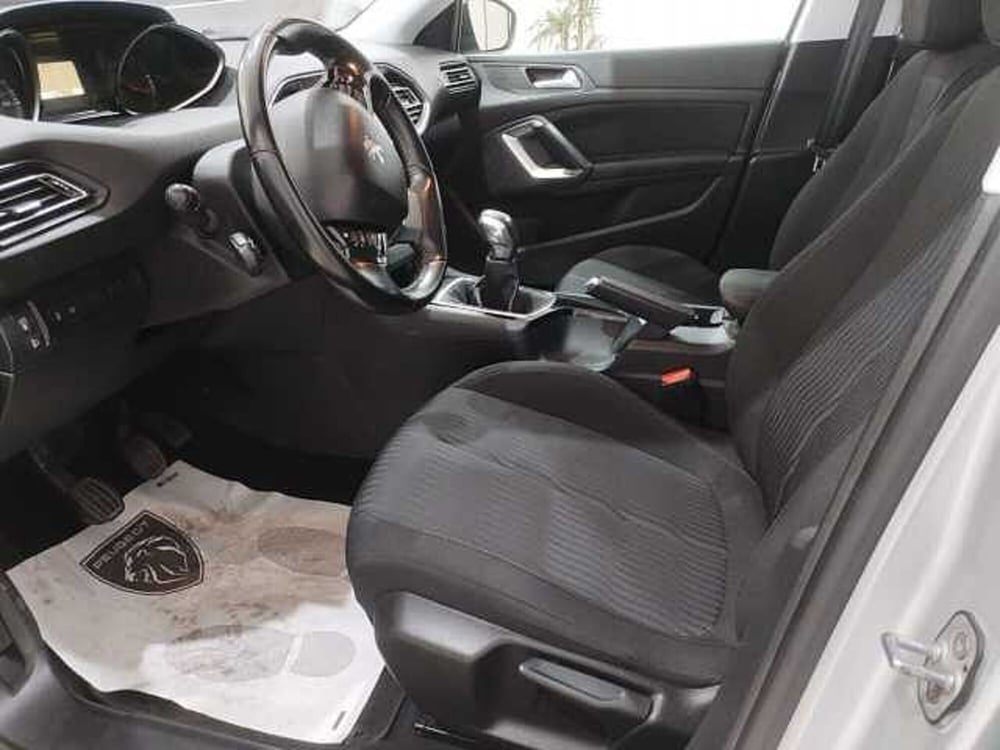 Peugeot 308 usata a Lecce (6)