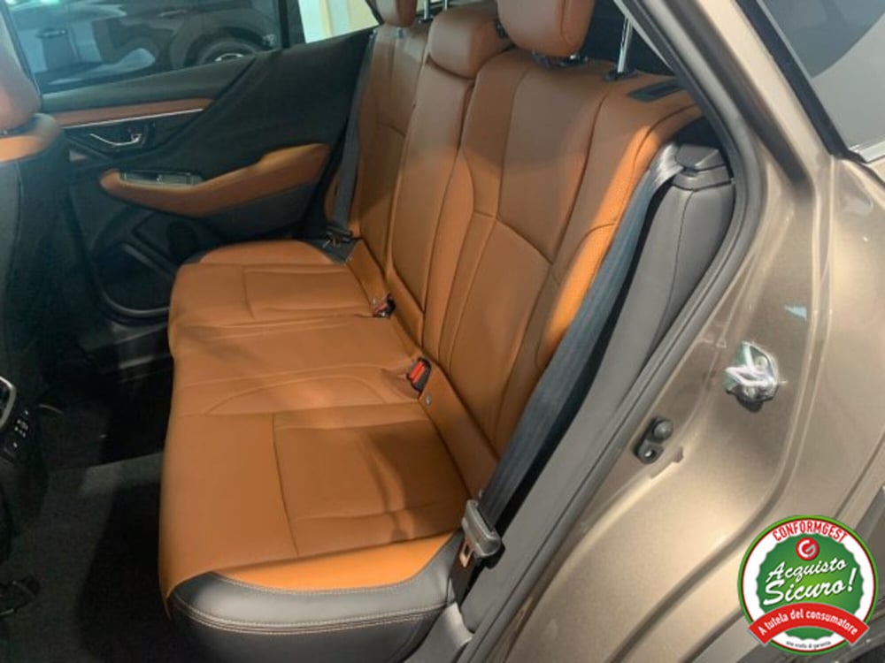 Subaru Outback nuova a Lucca (11)