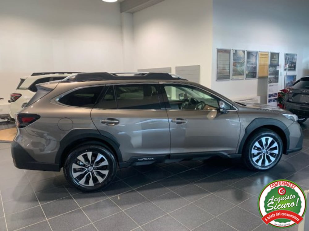 Subaru Outback nuova a Lucca (7)