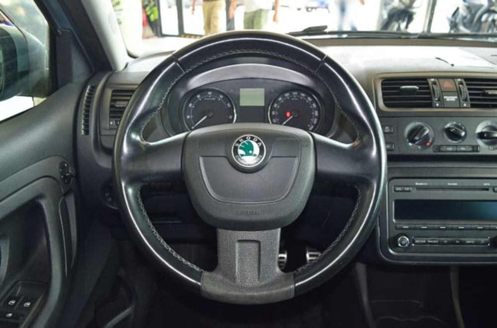 Skoda Fabia usata a Verona (11)