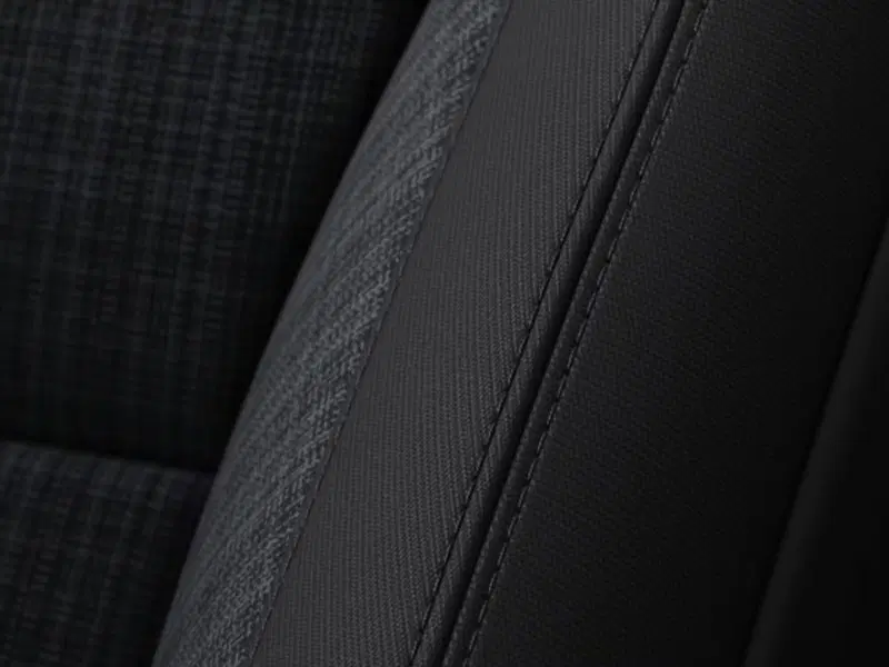 Volvo XC60 nuova a Modena (16)