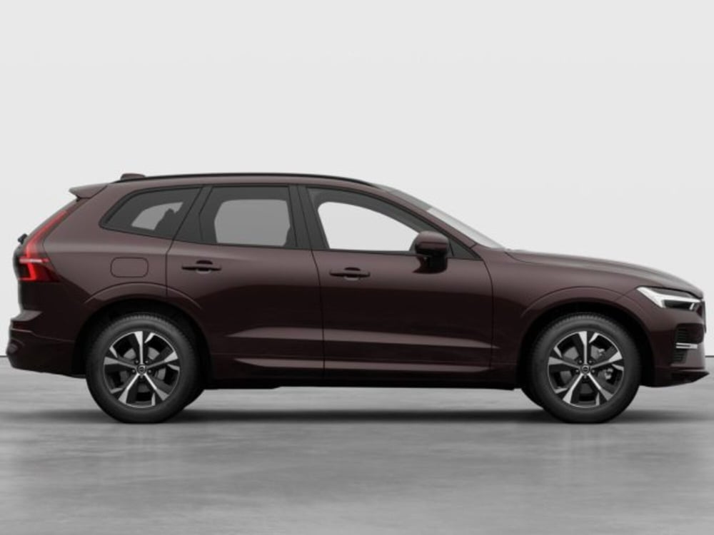 Volvo XC60 nuova a Modena (6)