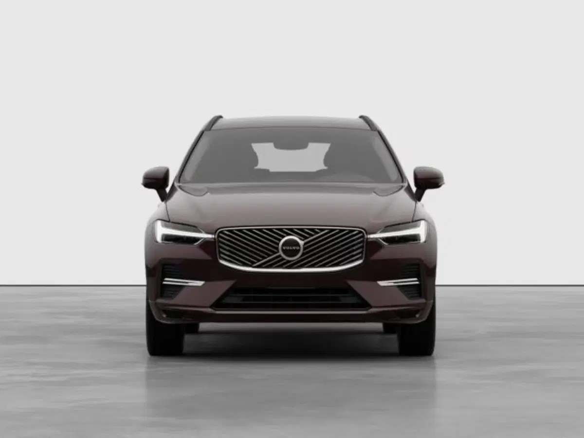 Volvo XC60 nuova a Modena (7)
