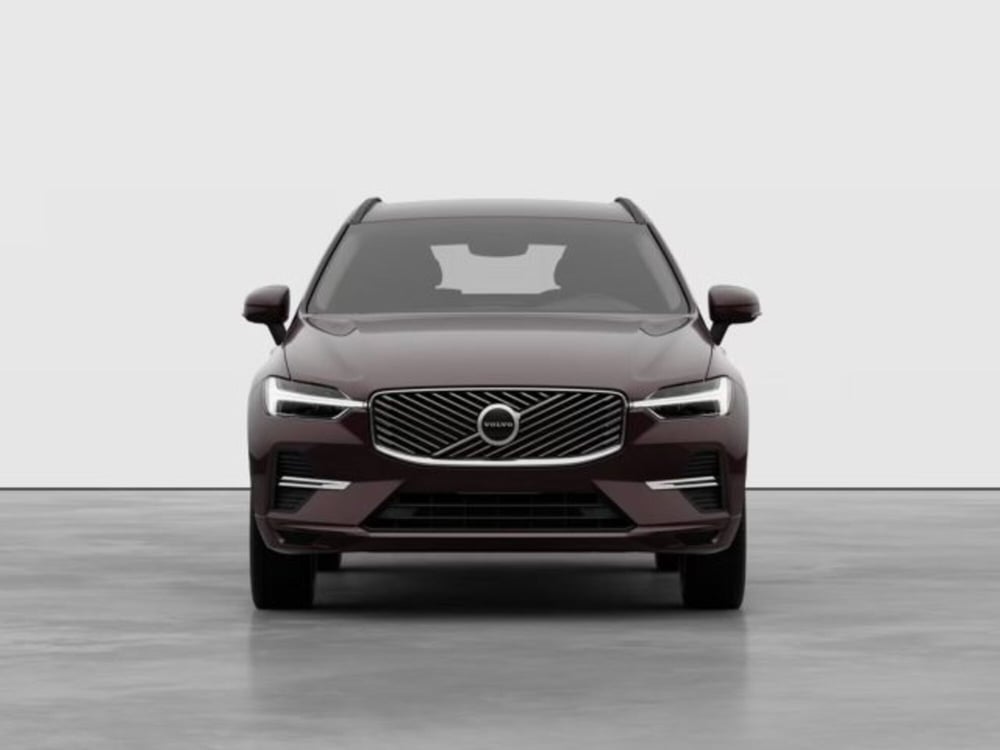Volvo XC60 nuova a Modena (7)