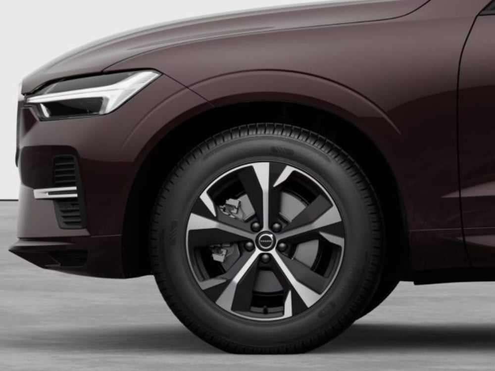 Volvo XC60 nuova a Modena (8)