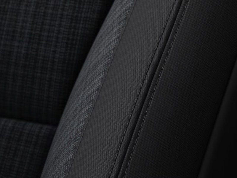 Volvo XC60 nuova a Modena (16)