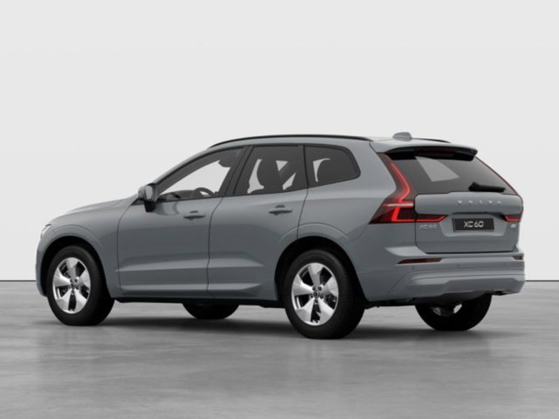 Volvo XC60 nuova a Modena (4)