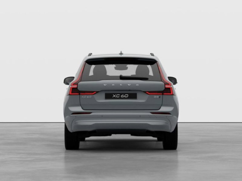 Volvo XC60 nuova a Modena (5)
