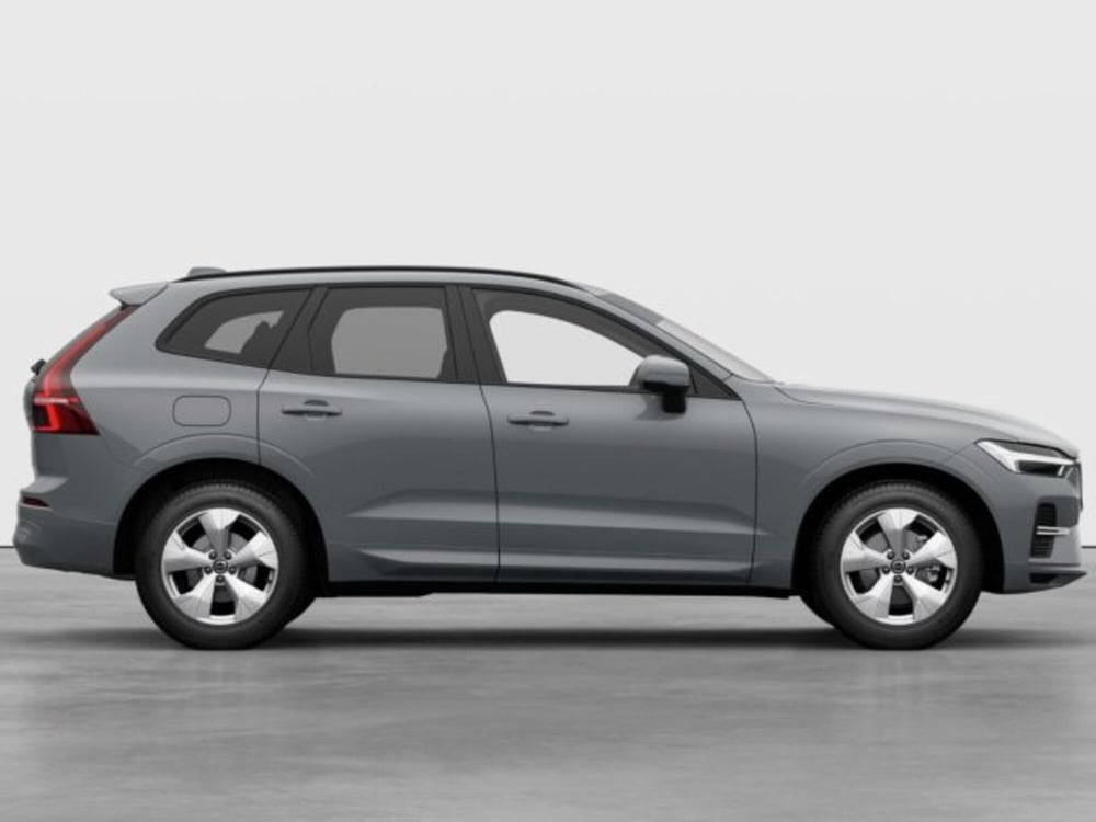 Volvo XC60 nuova a Modena (6)