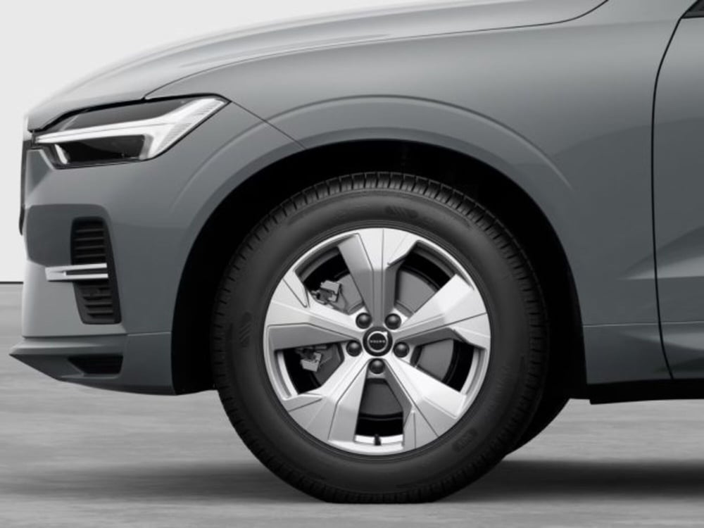 Volvo XC60 nuova a Modena (8)
