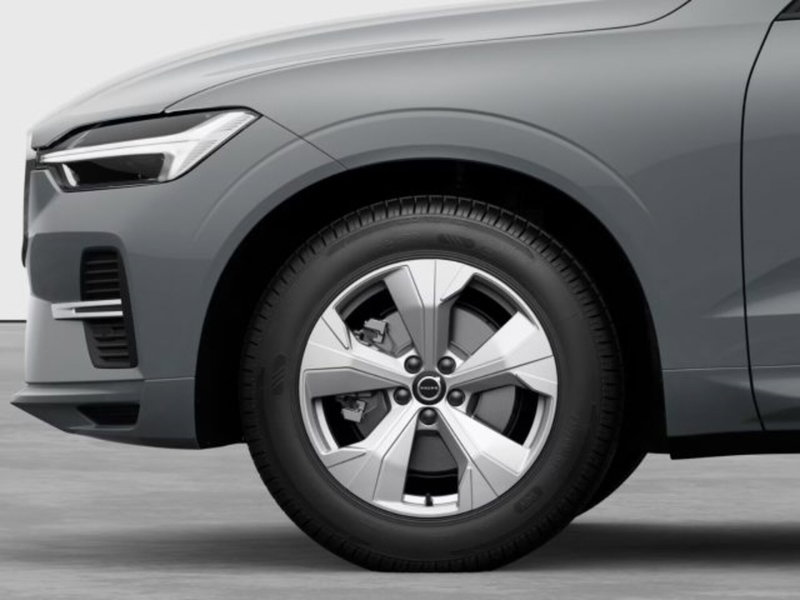 Volvo XC60 nuova a Modena (8)