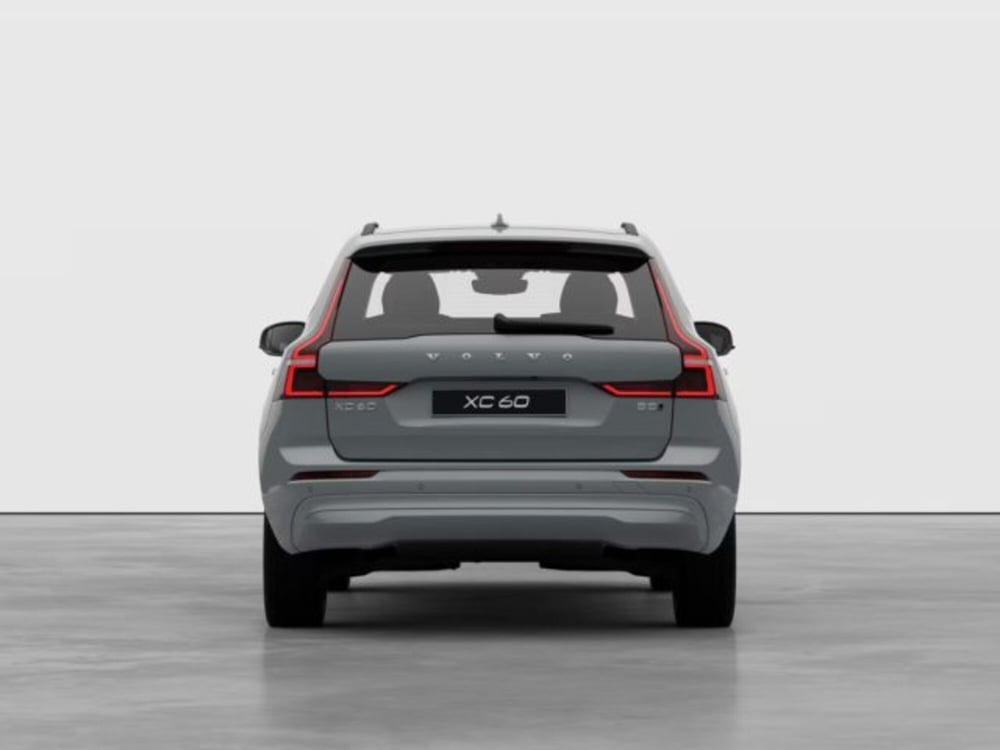 Volvo XC60 nuova a Modena (5)