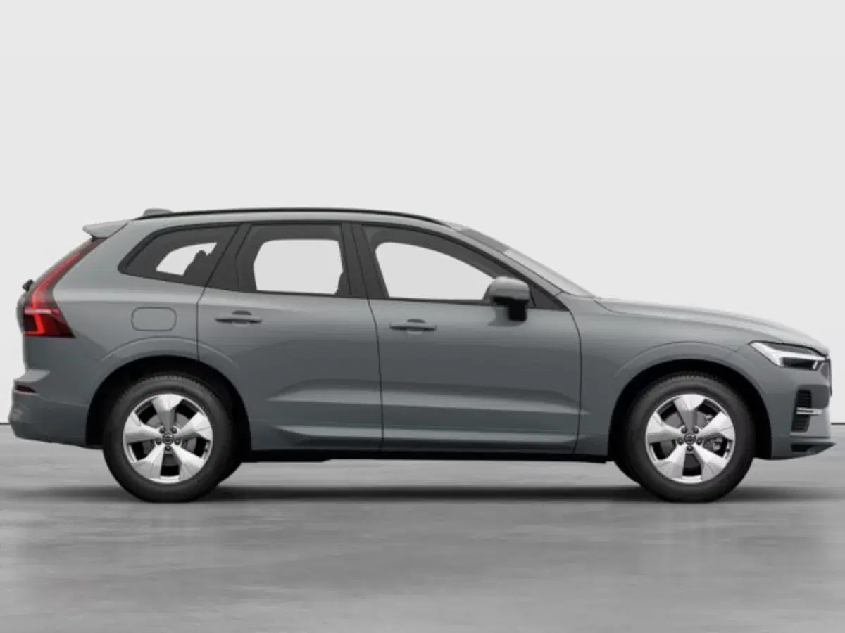 Volvo XC60 nuova a Modena (6)