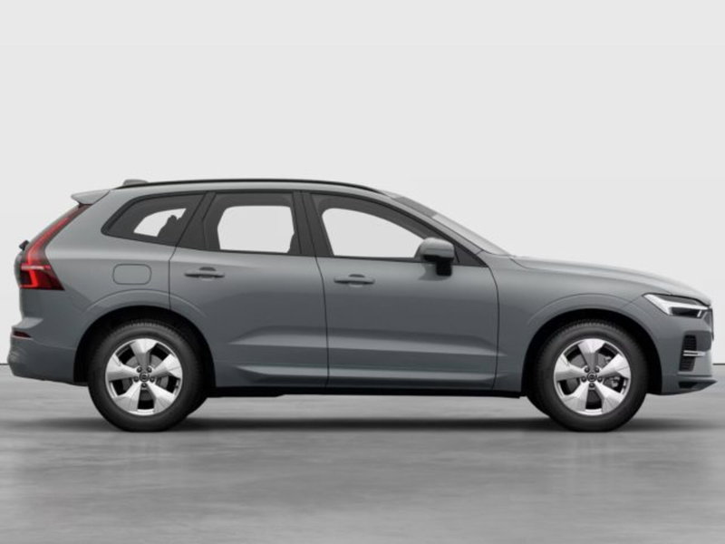 Volvo XC60 nuova a Modena (6)