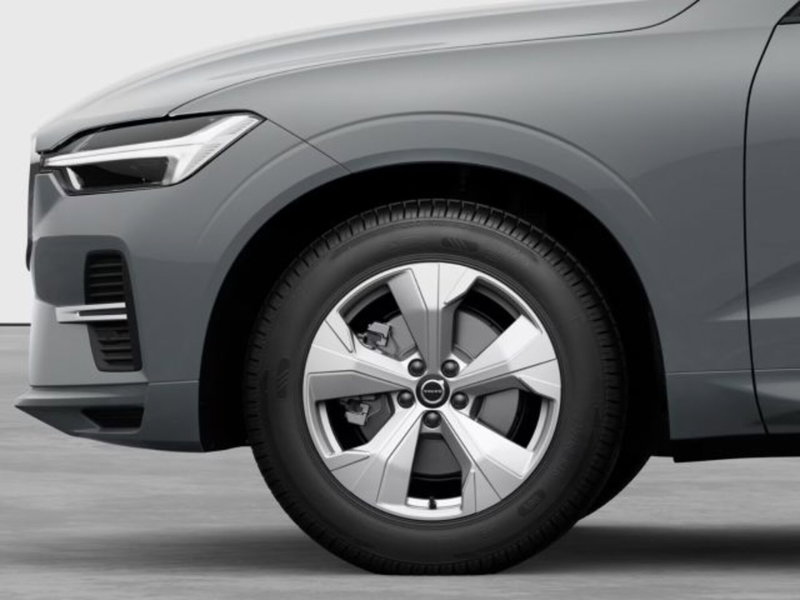 Volvo XC60 nuova a Modena (8)