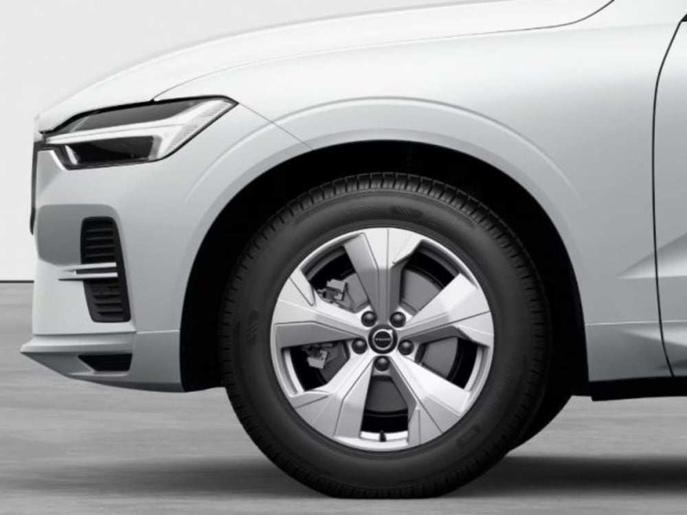 Volvo XC60 nuova a Modena (8)