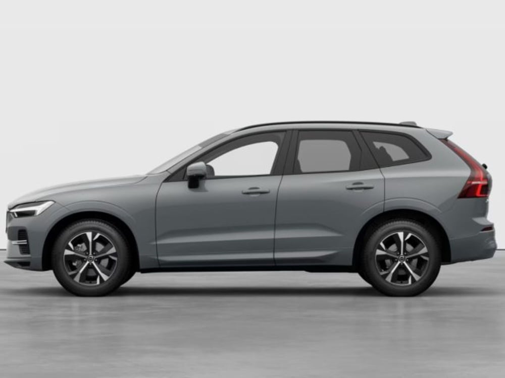 Volvo XC60 nuova a Modena (3)