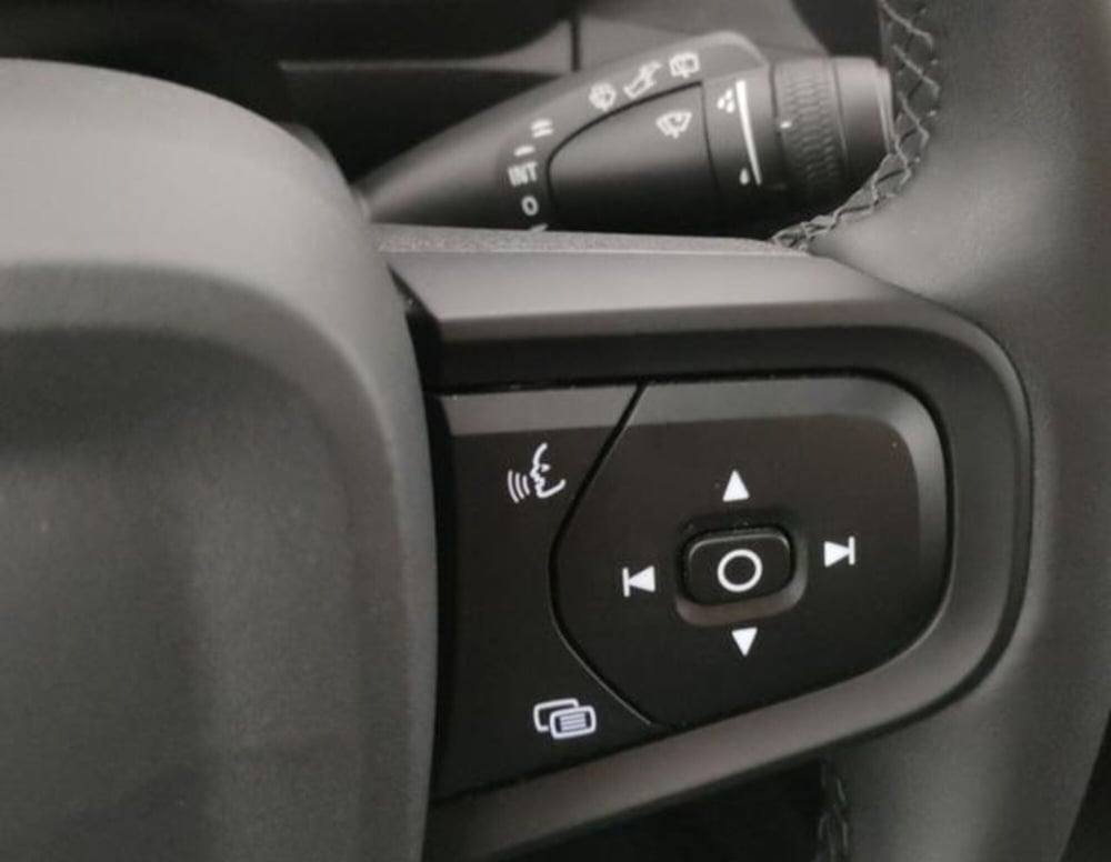 Volvo XC40 usata a Modena (16)