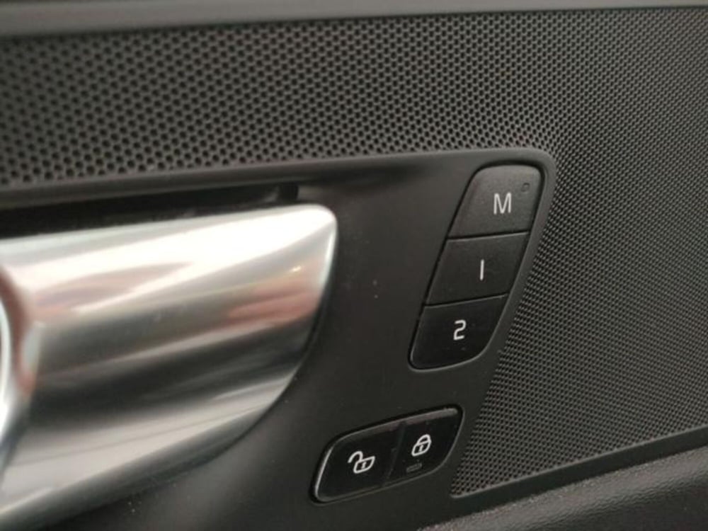 Volvo XC60 usata a Modena (12)