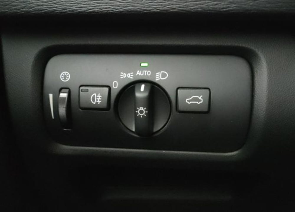 Volvo V40 usata a Modena (11)